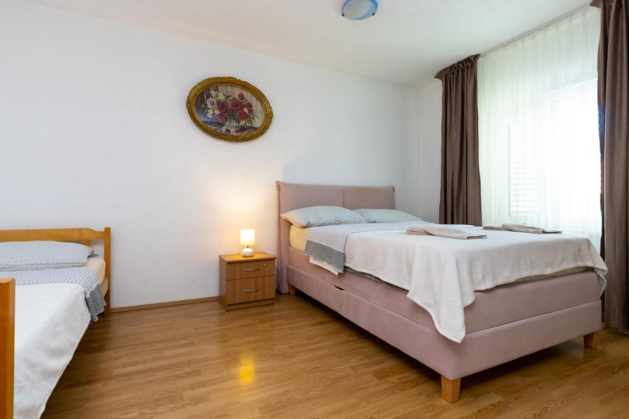 Apartments Dino Kaštela Εξωτερικό φωτογραφία
