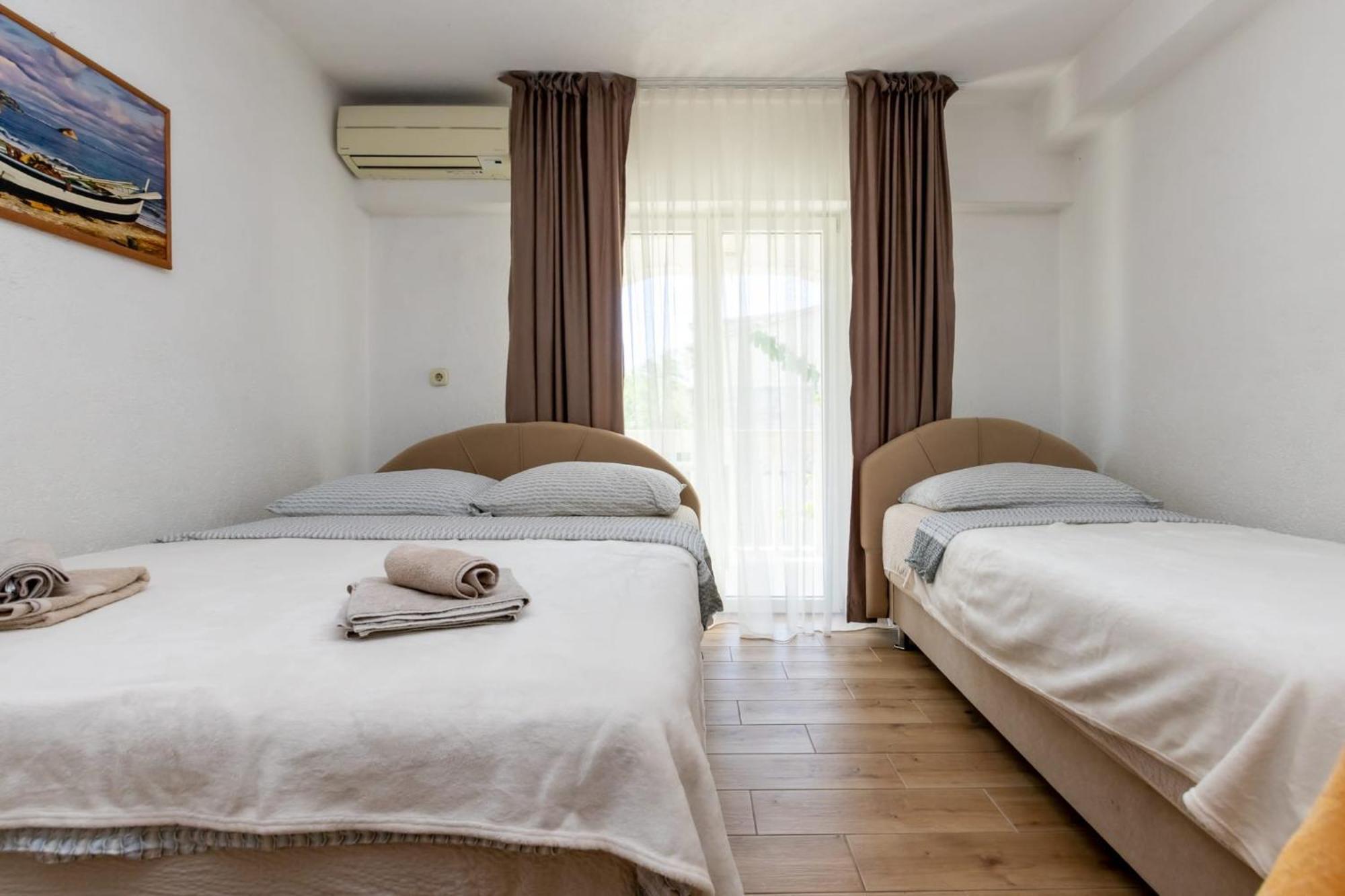 Apartments Dino Kaštela Εξωτερικό φωτογραφία