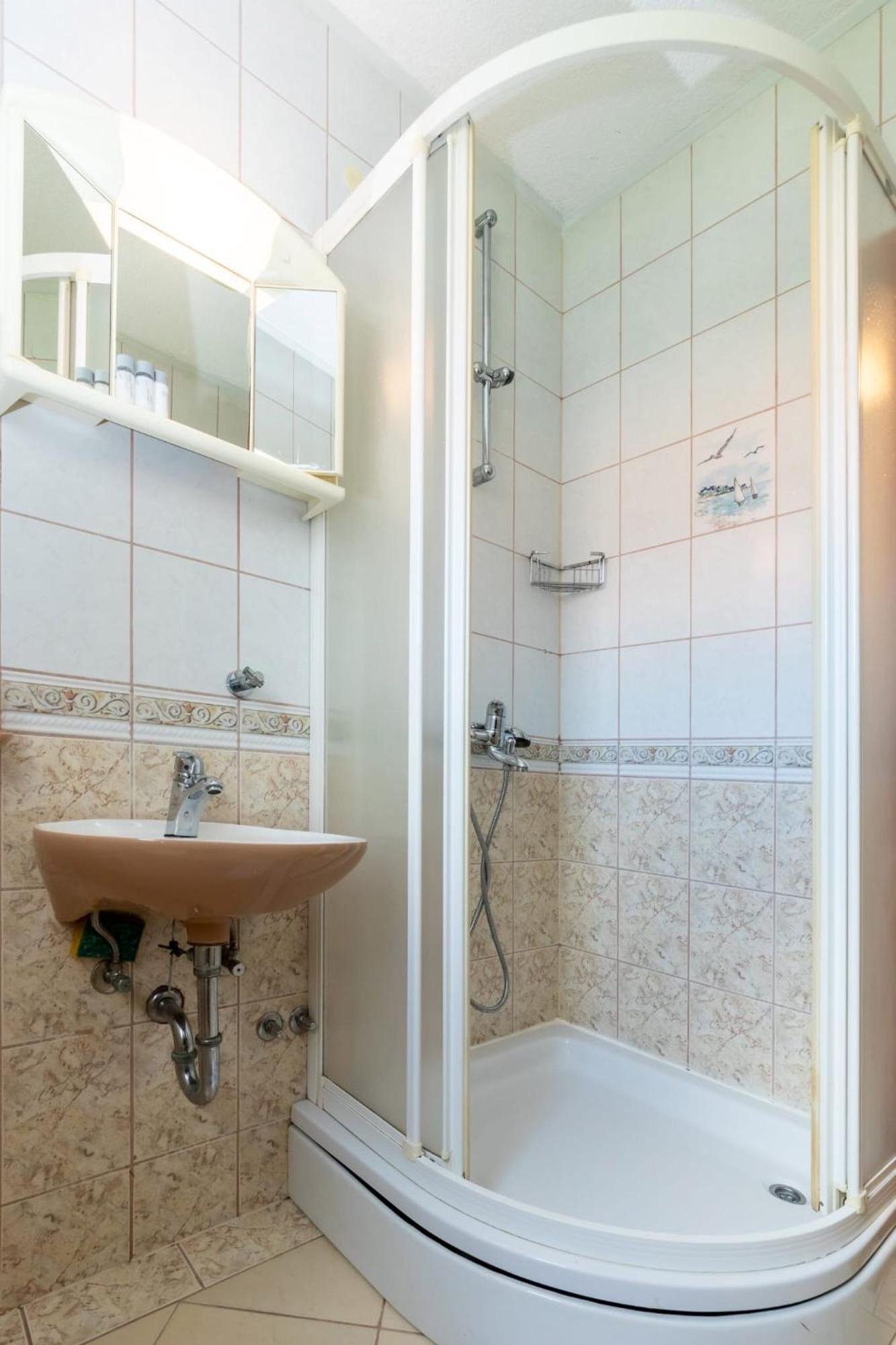 Apartments Dino Kaštela Εξωτερικό φωτογραφία