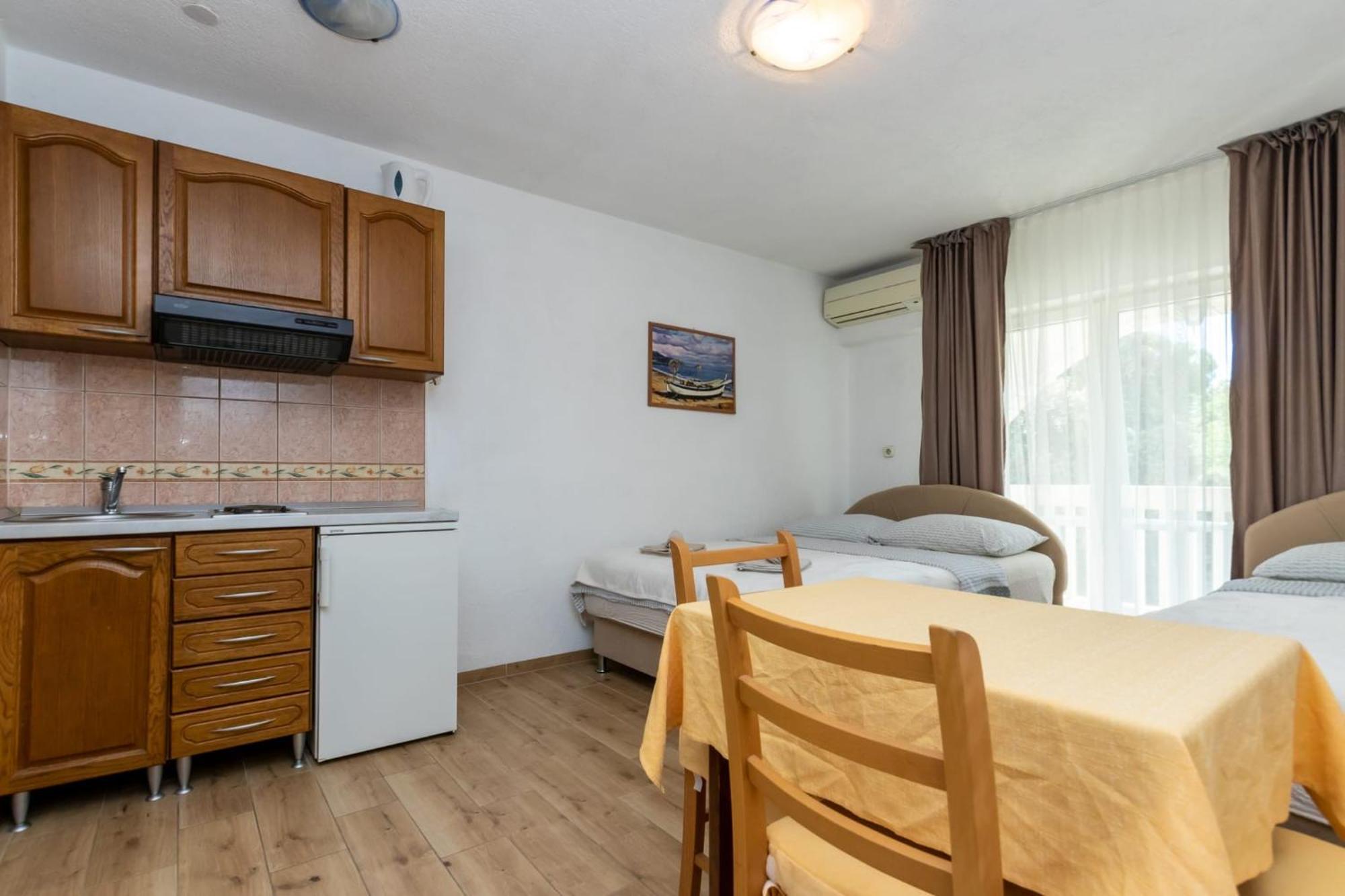 Apartments Dino Kaštela Εξωτερικό φωτογραφία