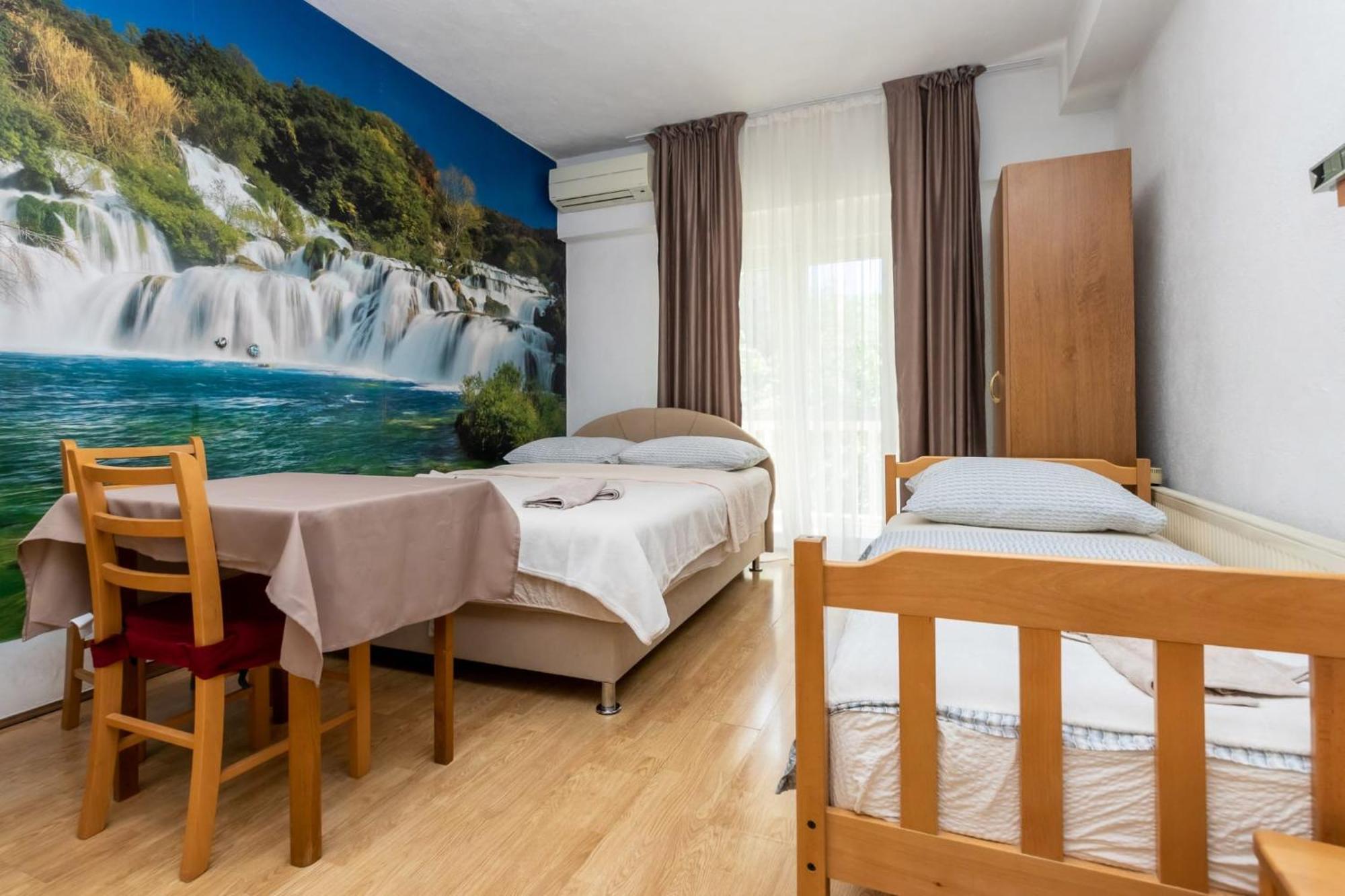 Apartments Dino Kaštela Εξωτερικό φωτογραφία