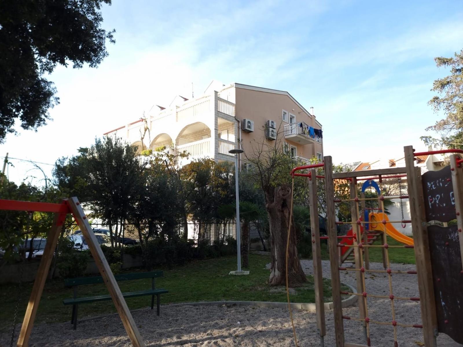 Apartments Dino Kaštela Εξωτερικό φωτογραφία