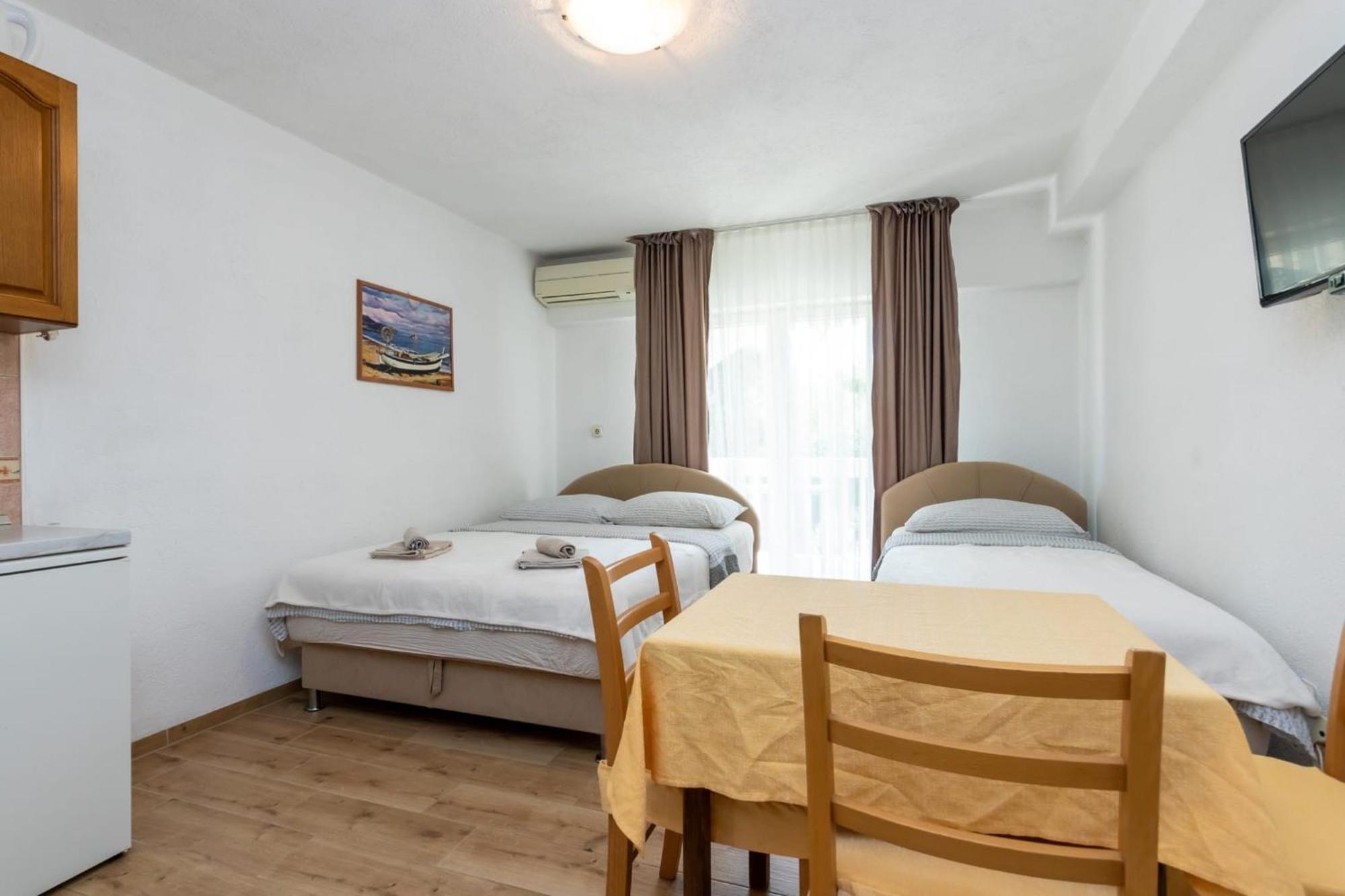 Apartments Dino Kaštela Εξωτερικό φωτογραφία